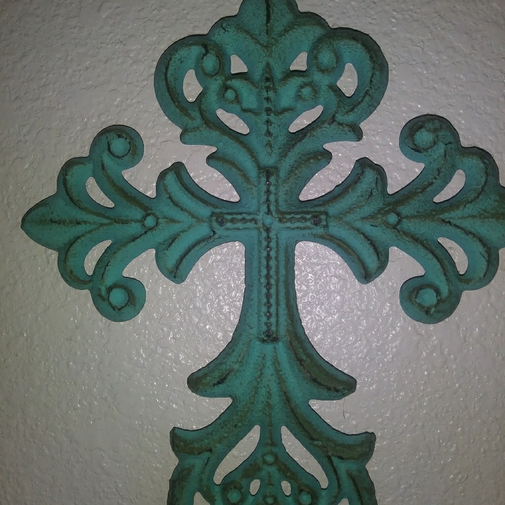 Mettle Rustic Cross